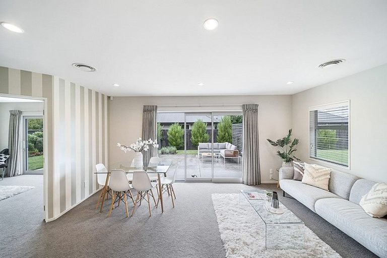 Photo of property in 14 Shona Lane, West Melton, 7618