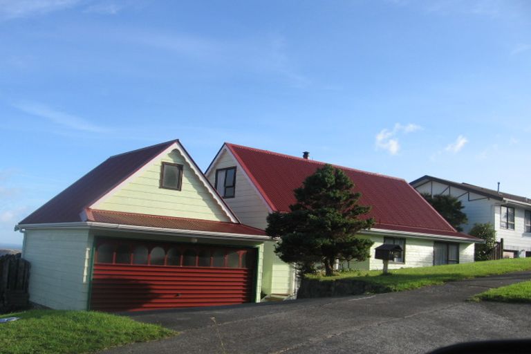 Photo of property in 38 Mercury Way, Whitby, Porirua, 5024