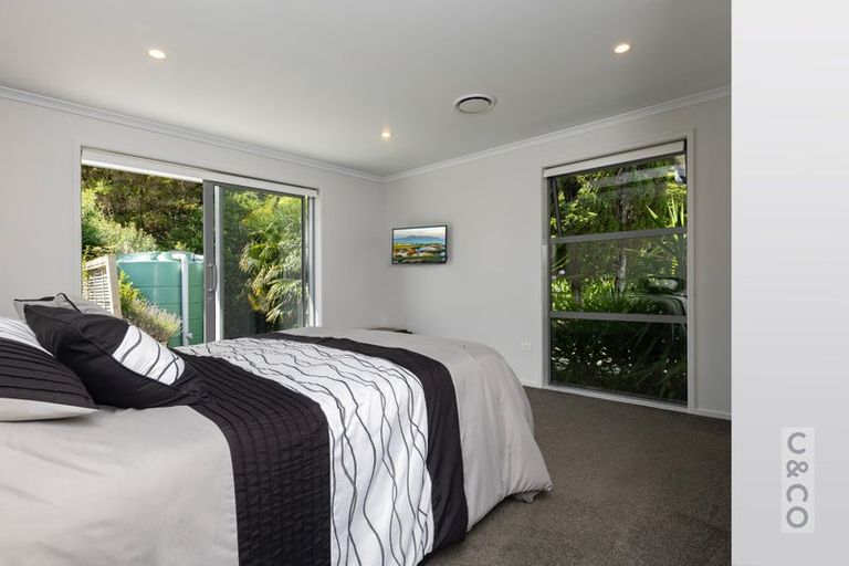 Photo of property in 4 School Road, Riverhead, 0820