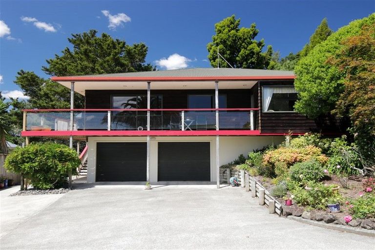 Photo of property in 98 Te Haumi Drive, Paihia, 0200