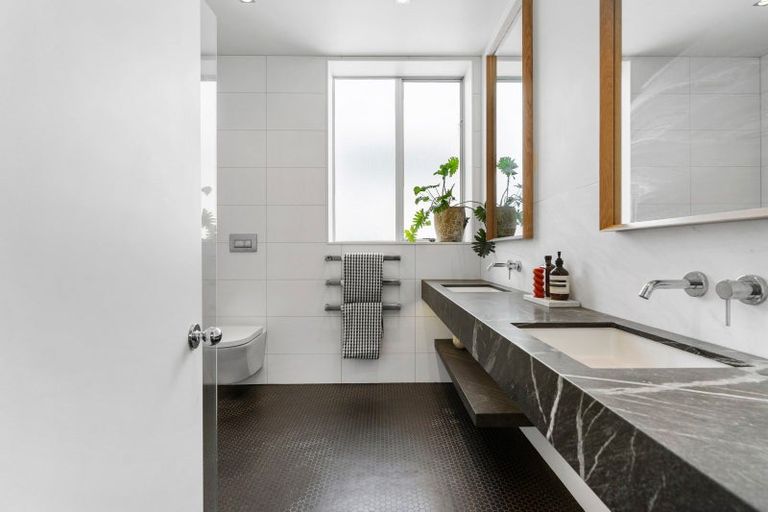 Photo of property in 29c Bath Street, Parnell, Auckland, 1052