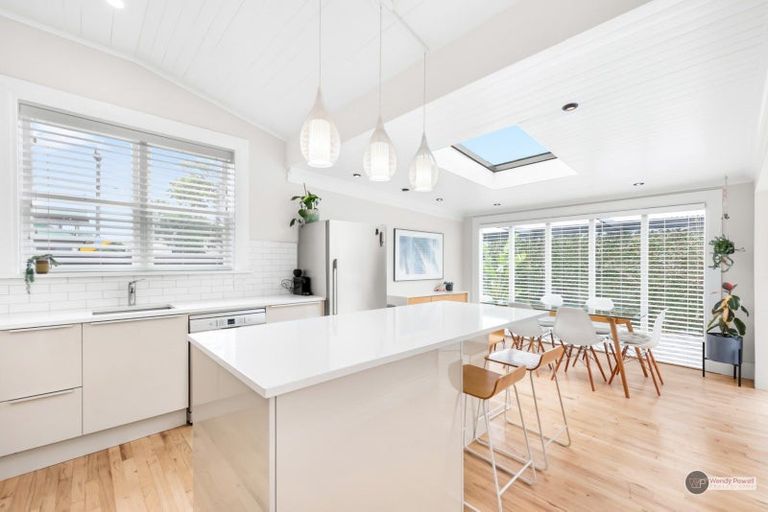 Photo of property in 4 Elizabeth Street, Petone, Lower Hutt, 5012