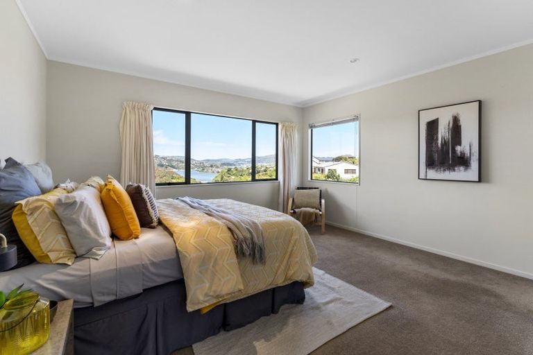 Photo of property in 5 Padstow Place, Camborne, Porirua, 5026