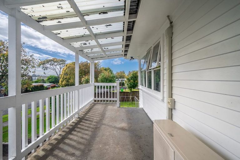 Photo of property in 81 Ennis Avenue, Pakuranga Heights, Auckland, 2010