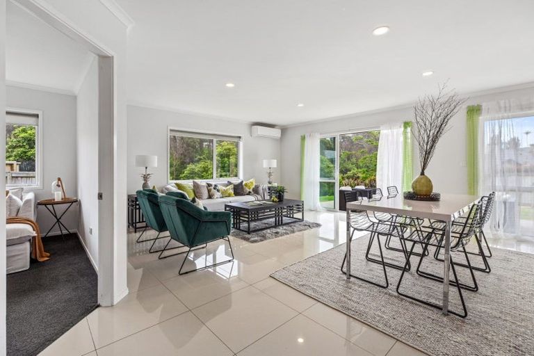 Photo of property in 174 Oteki Park Drive, Welcome Bay, Tauranga, 3112