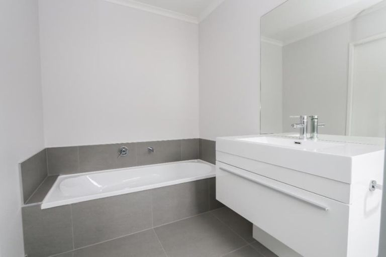 Photo of property in 4/1 Hibiscus Avenue, Hamilton Lake, Hamilton, 3204