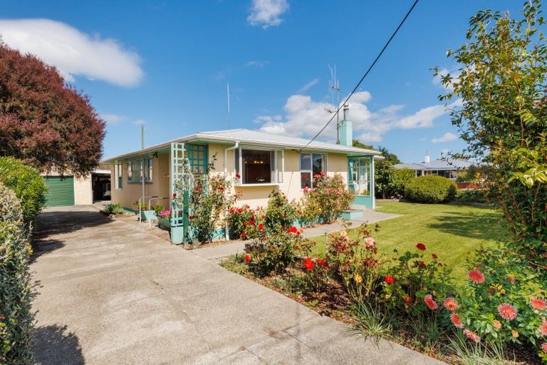 Photo of property in 56 Sherwill Street, Feilding, 4702