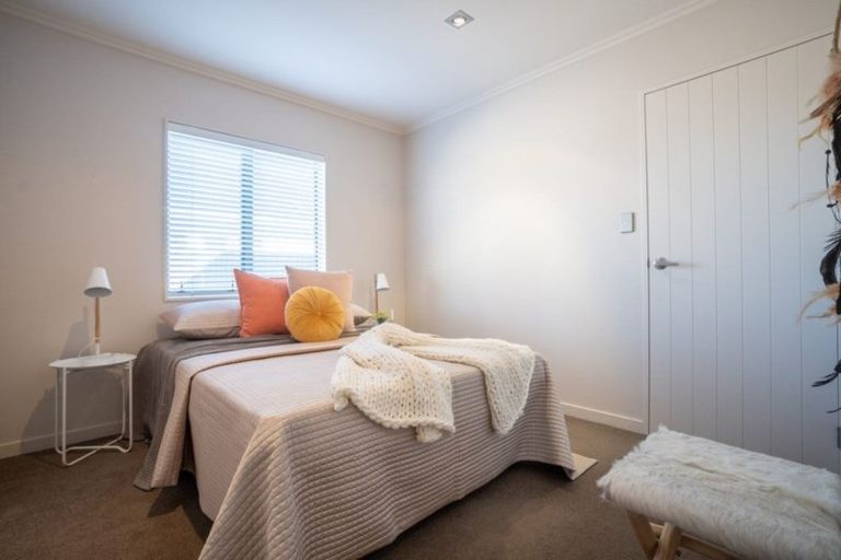 Photo of property in 21 Rosalie Terrace, Kelvin Grove, Palmerston North, 4414
