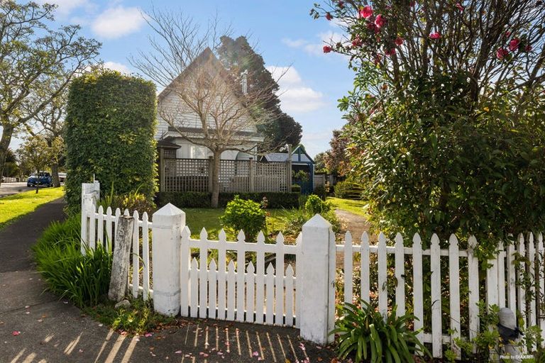Photo of property in 79 George Crescent, Buckland, Pukekohe, 2677