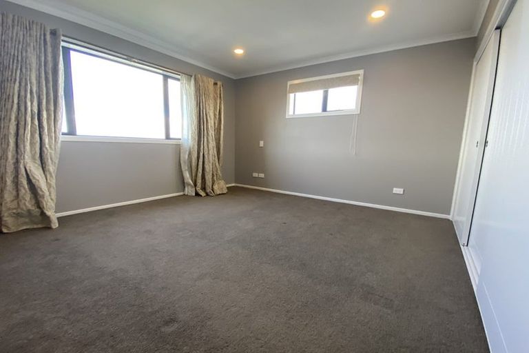 Photo of property in 85 Spenmoor Street, Newlands, Wellington, 6037