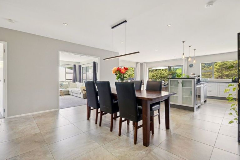 Photo of property in 18 Crabb Fields Lane, Riverhead, 0820