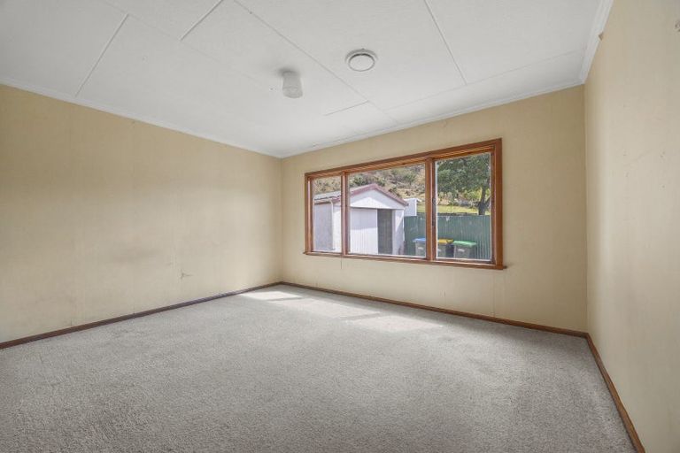 Photo of property in 15 Smith Street, Roxburgh, 9500