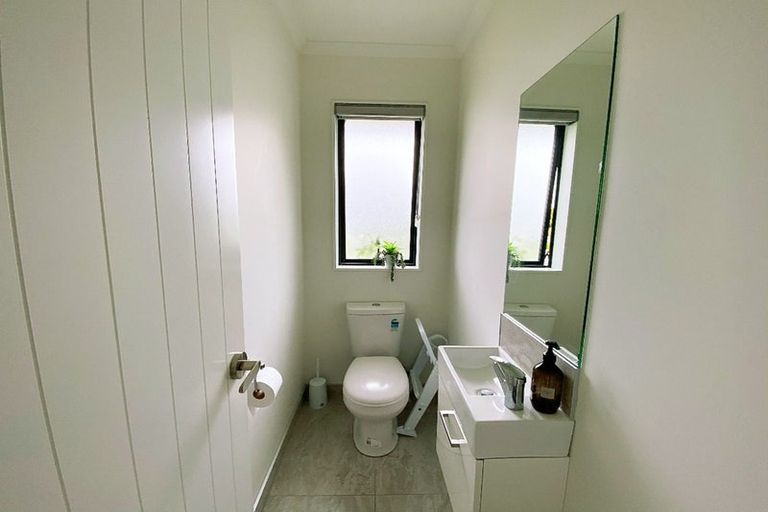 Photo of property in 2 Maia Place, Flagstaff, Hamilton, 3210