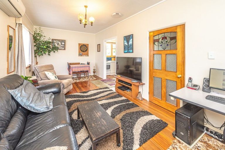 Photo of property in 12 Quick Avenue, Aramoho, Whanganui, 4500