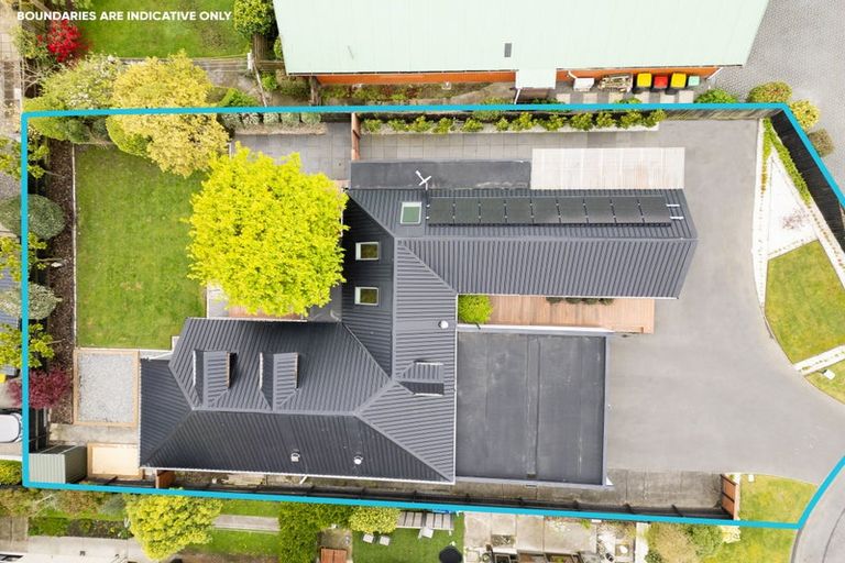 Photo of property in 9 Ringwood Place, Avonhead, Christchurch, 8042