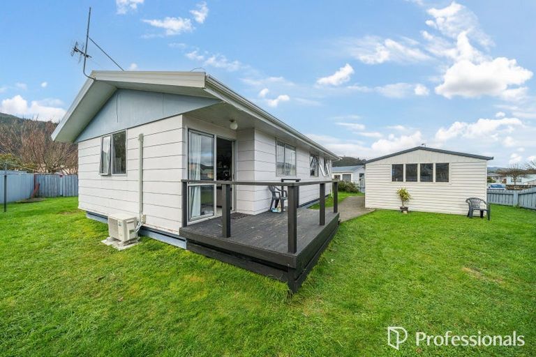 Photo of property in 14 Honey Street, Wainuiomata, Lower Hutt, 5014
