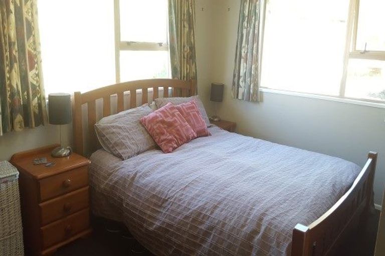 Photo of property in 10 Kilsyth Street, Karori, Wellington, 6012