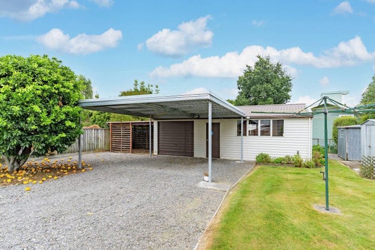 Photo of property in 22 Dublin Street, Martinborough, 5711