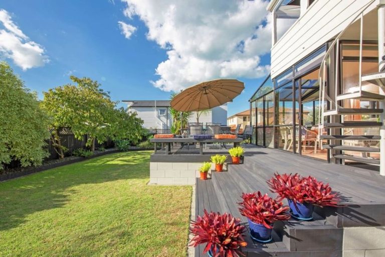 Photo of property in 14 Rogers Avenue, Eastern Beach, Auckland, 2012