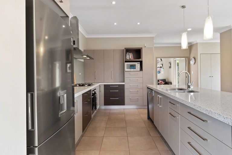 Photo of property in 124 Hamurana Road, Omokoroa, 3114