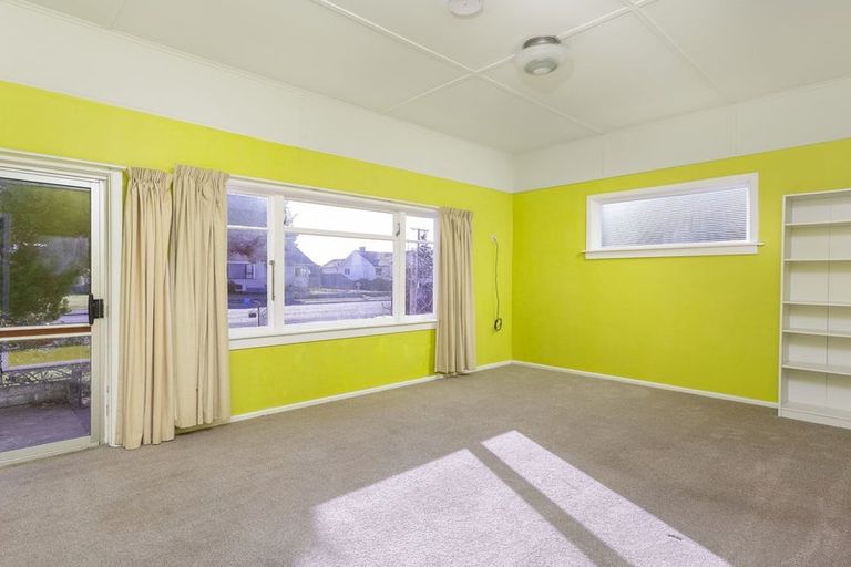 Photo of property in 19 Holmes Street, Waimate, 7924