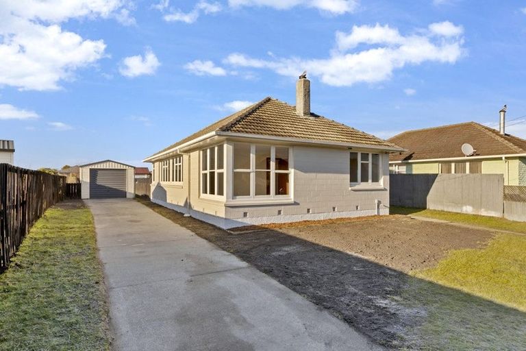 Photo of property in 32 Carisbrooke Street, Aranui, Christchurch, 8061