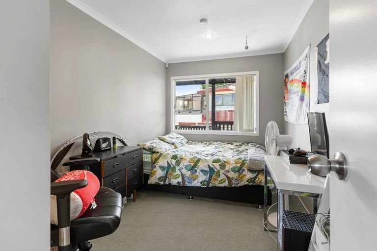 Photo of property in 152 Everglade Drive, Totara Heights, Auckland, 2105