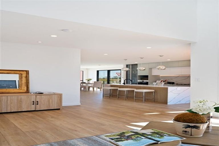 Photo of property in 67 Maungakaraka Road, Karaka, 2580