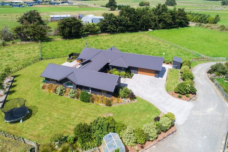 Photo of property in 407 Taonui Road, Aorangi, Feilding, 4775