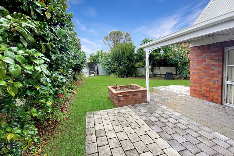 Photo of property in 12 Motuora Road, Manly, Whangaparaoa, 0930