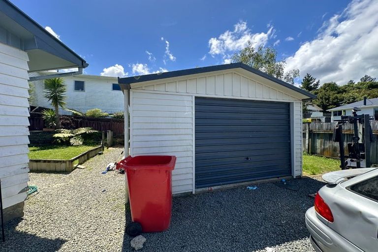 Photo of property in 20 Robson Street, Stokes Valley, Lower Hutt, 5019