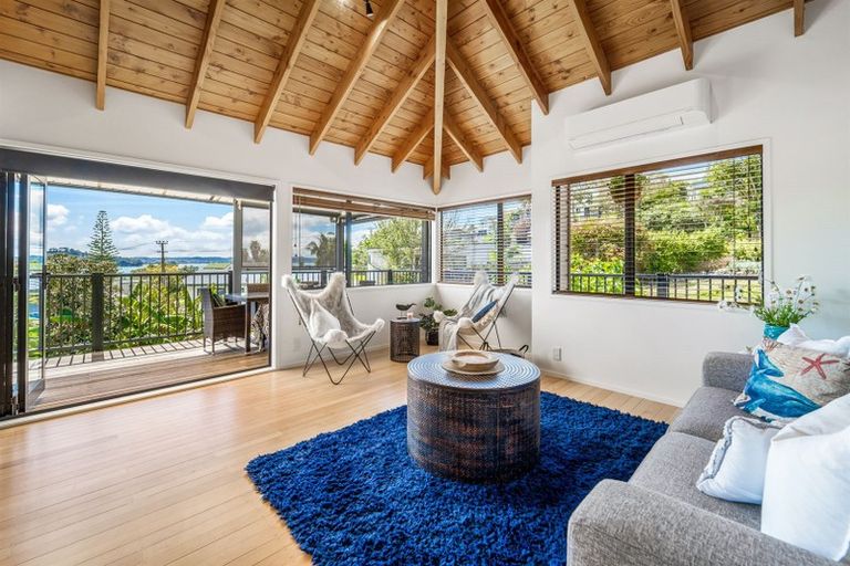 Photo of property in 118 Stanmore Bay Road, Stanmore Bay, Whangaparaoa, 0932