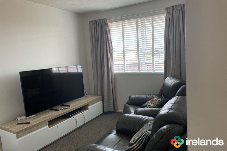 Photo of property in 1/176 Grimseys Road, Redwood, Christchurch, 8051