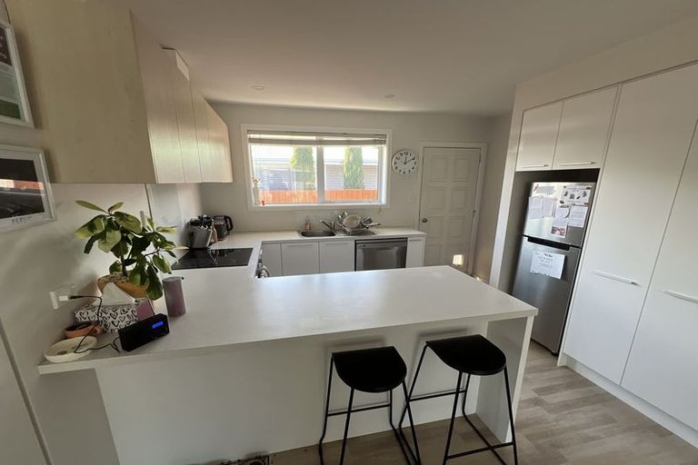 Photo of property in 2/41 Roberta Drive, Somerfield, Christchurch, 8024