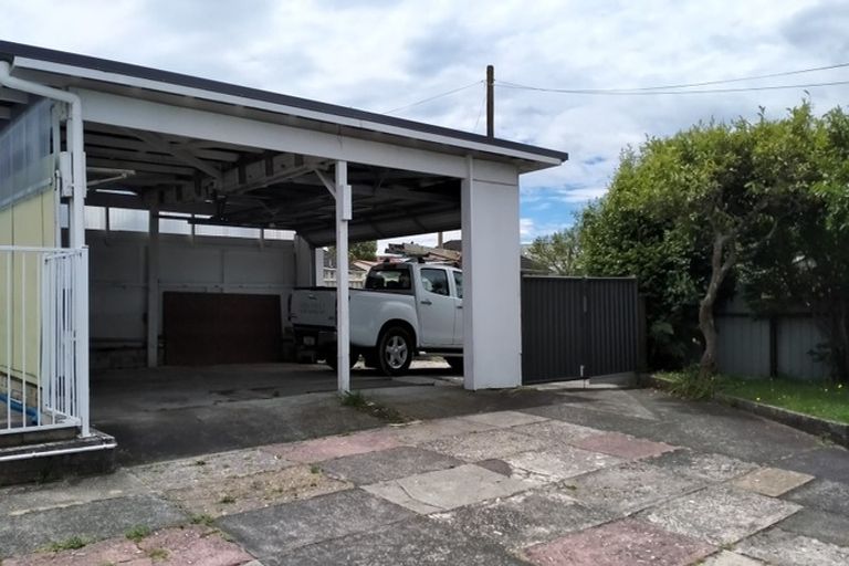 Photo of property in 2 Oxford Street, Parkvale, Tauranga, 3112