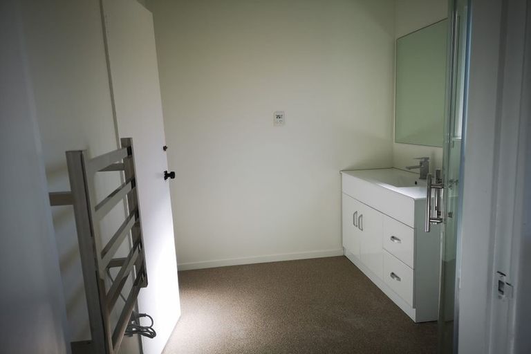 Photo of property in 706 Te Atatu Road, Te Atatu Peninsula, Auckland, 0610