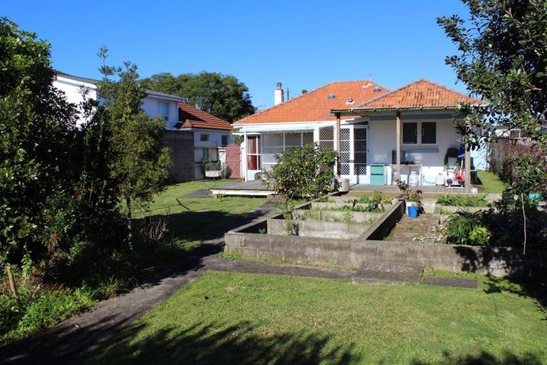 Photo of property in 11 Radcliffe Street, Kensington, Whangarei, 0112