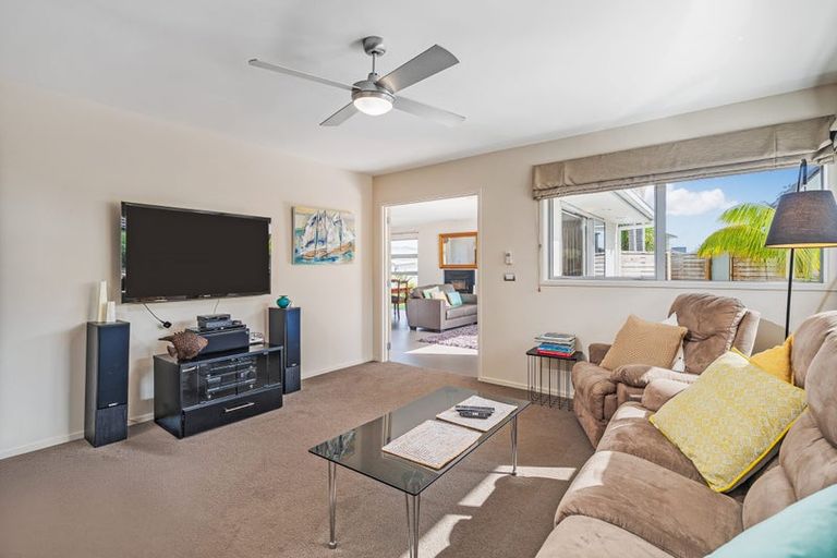 Photo of property in 30 Aquila Drive, Whitianga, 3510
