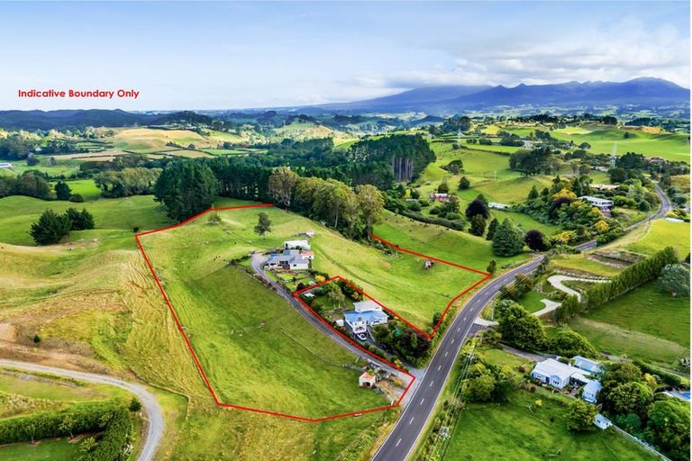 Photo of property in 563 Mangorei Road, Mangorei, New Plymouth, 4371