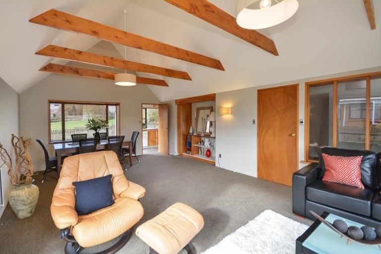 Photo of property in 54 Kinmont Crescent, Kinmont Park, Mosgiel, 9024