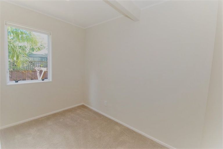 Photo of property in 2/32 Moana Avenue, Onehunga, Auckland, 1061