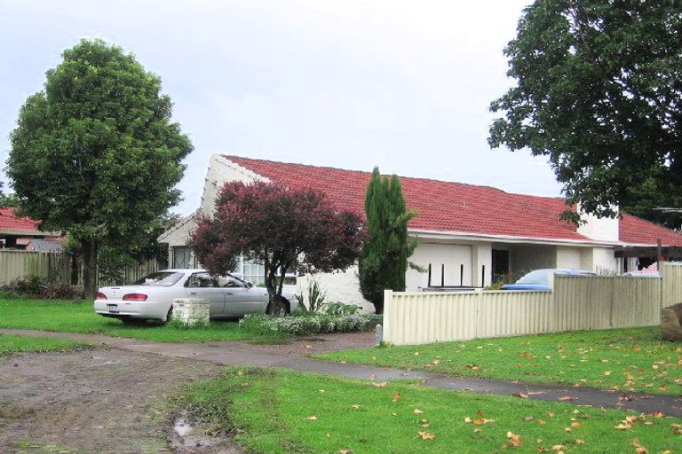 Photo of property in 14 Matuku Place, Papatoetoe, Auckland, 2025