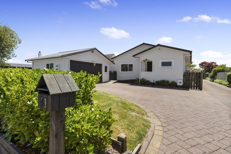 Photo of property in 41 Robertson Street, Glenholme, Rotorua, 3010
