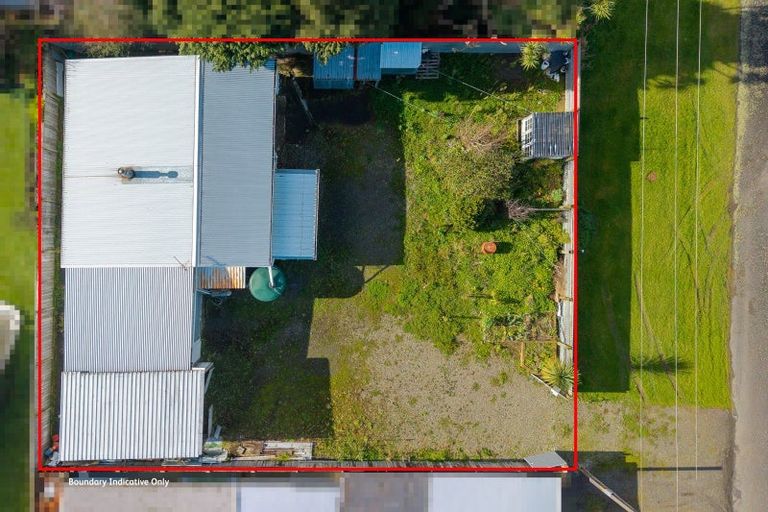 Photo of property in 1 Richardson Street, Woodville, 4920