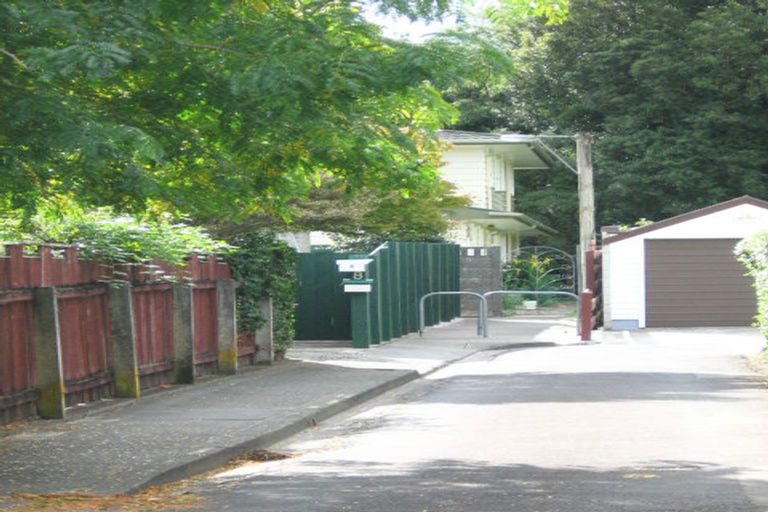 Photo of property in 2/8 Flavia Grove, Clouston Park, Upper Hutt, 5018