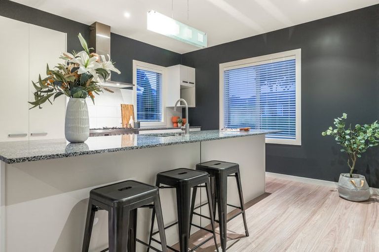 Photo of property in 129 Te Puia Drive, Aotea, Porirua, 5024