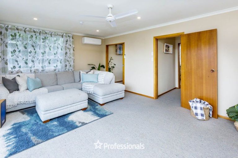 Photo of property in 19 Haylock Grove, Totara Park, Upper Hutt, 5018