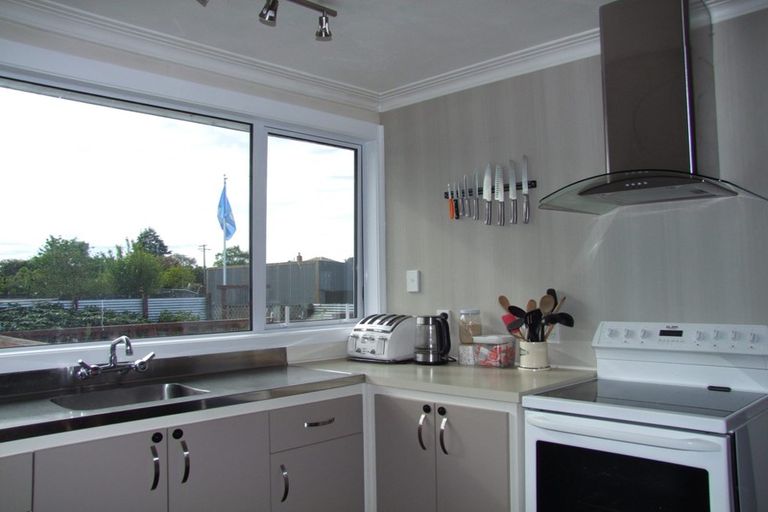 Photo of property in 54 Dryden Street, Milton, 9220