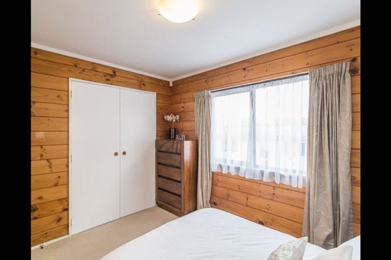 Photo of property in 6 Tatum Way, Johnsonville, Wellington, 6037