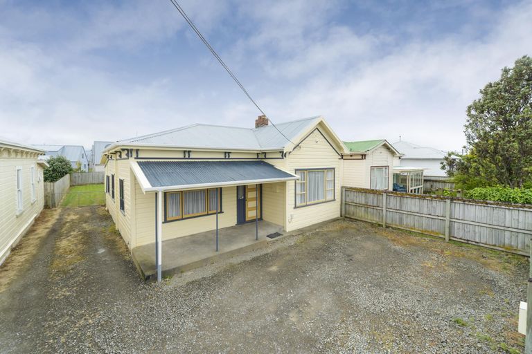 Photo of property in 221 Ferguson Street, Palmerston North, 4410